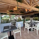 Mobil Avec Terrasse A - 3 Pour 7 Personnes - Api-1-52-1575 مكان تخييم إيسبيليت