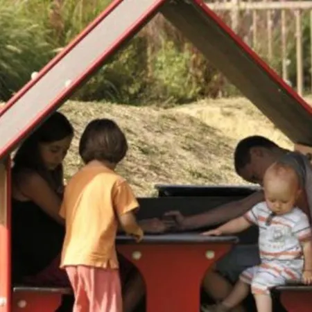 Mobil Avec Terrasse à - 3 Pour 7 Personnes - Api-1-52-1575 Parque de Campismo